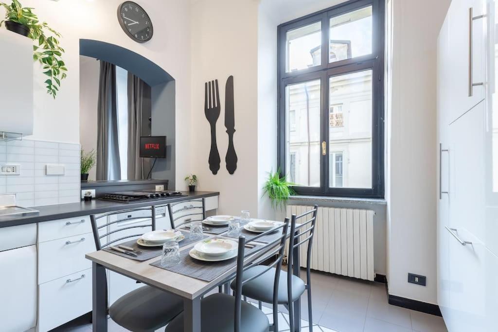 Historical Suite - Pieno Centro - Porta Nuova- Piazza Castello Turin Exteriör bild