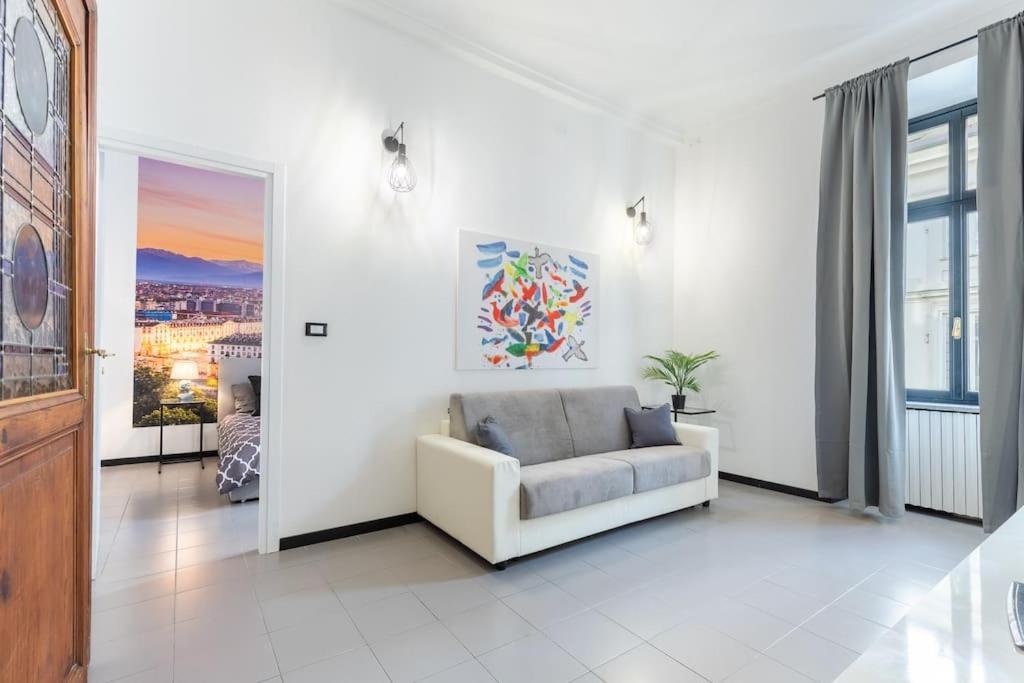 Historical Suite - Pieno Centro - Porta Nuova- Piazza Castello Turin Exteriör bild